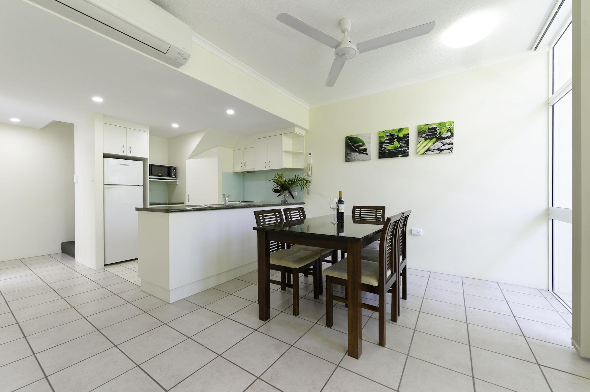 Tropical Nites Holiday Townhouses Port Douglas Eksteriør billede